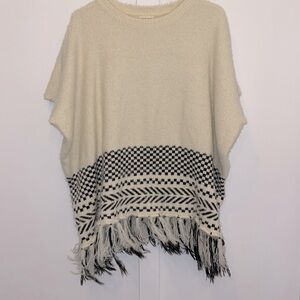 Emory Park poncho size S/M